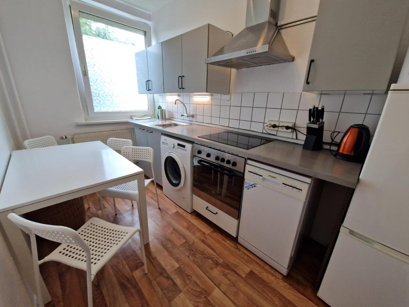 Schoene 3 Schlafzimmer Mit 4 Dopplbetten Apartamento