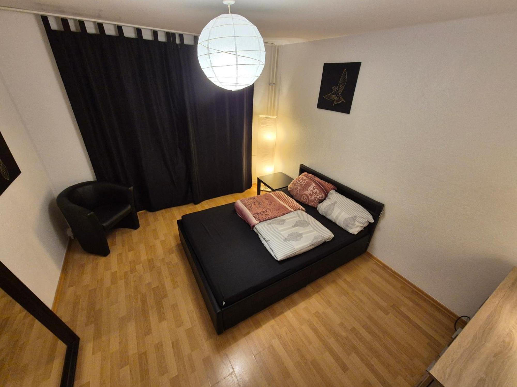 Schoene 3 Schlafzimmer Mit 4 Dopplbetten * Berlino